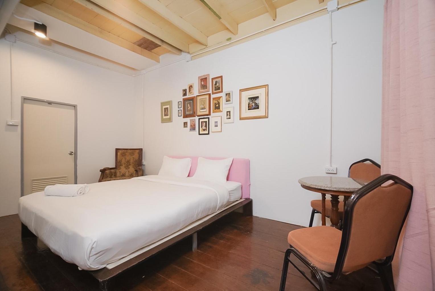 Mitr Inn Yaowarat - มิตร อินน์ เยาวราช Bangkok Bagian luar foto
